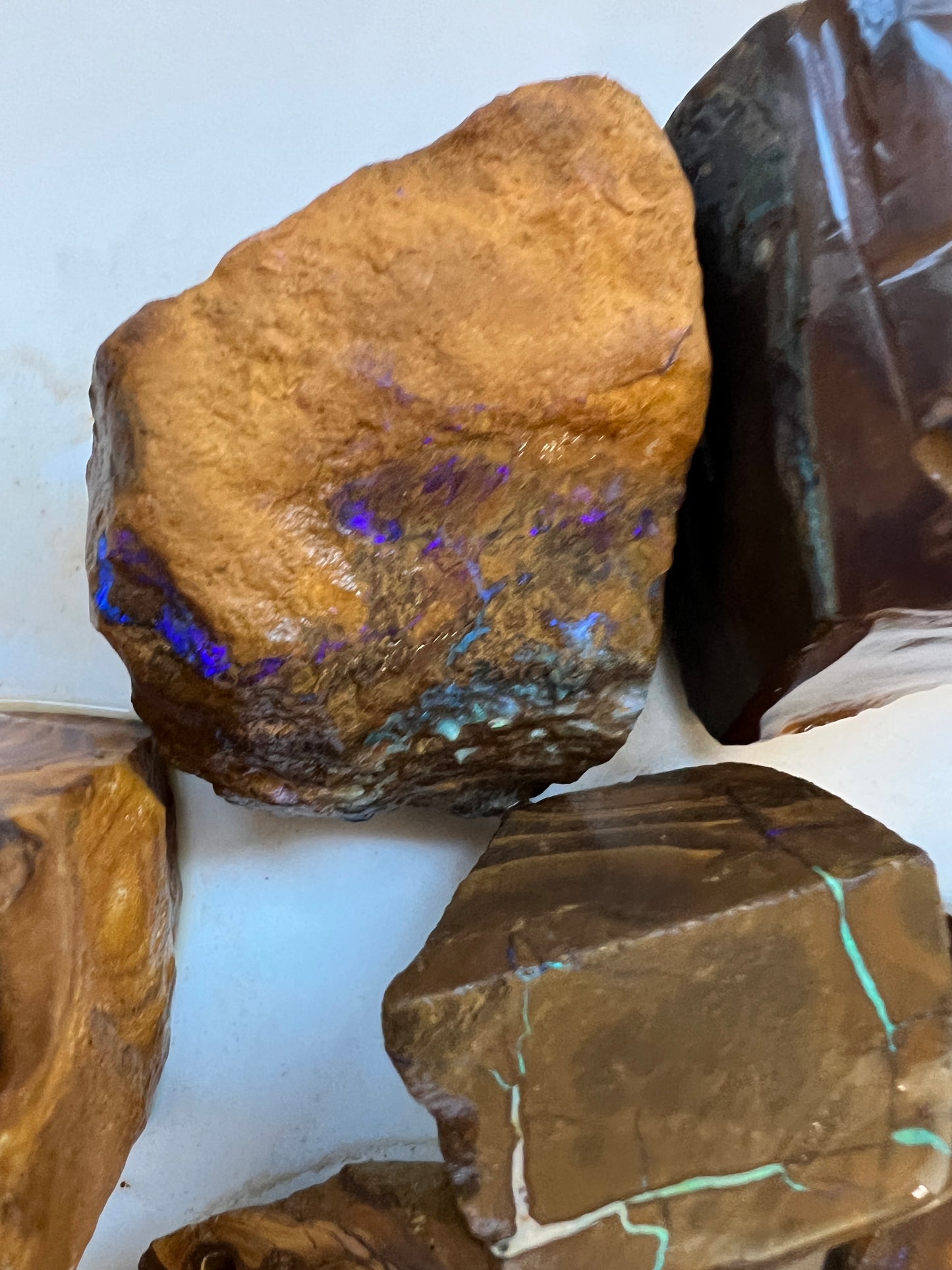 21 pieces Slabs Matrix Rough