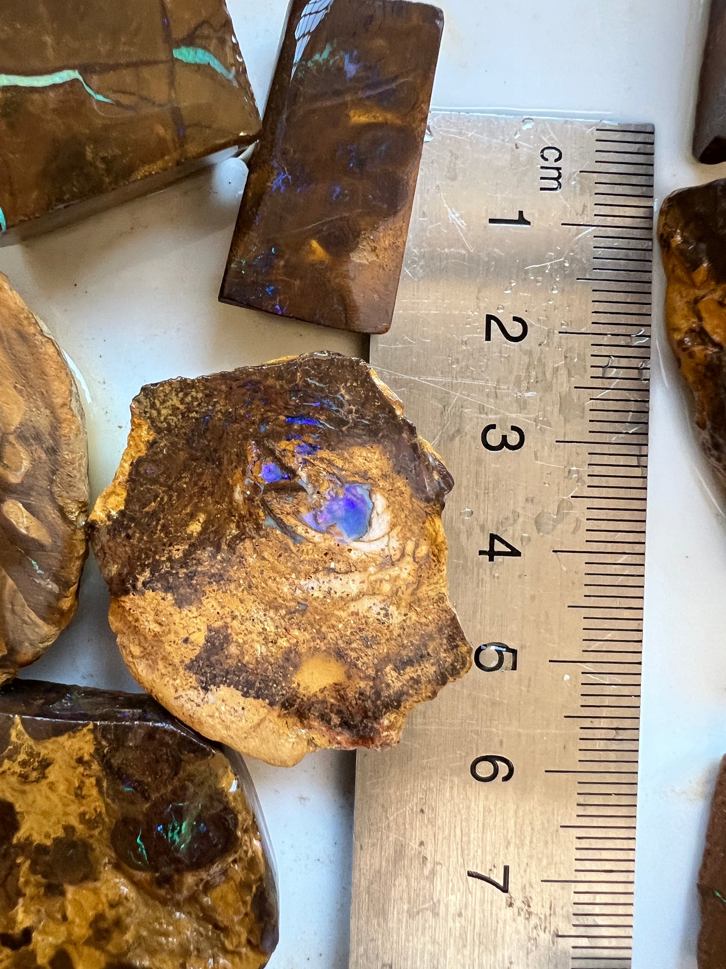 21 pieces Slabs Matrix Rough