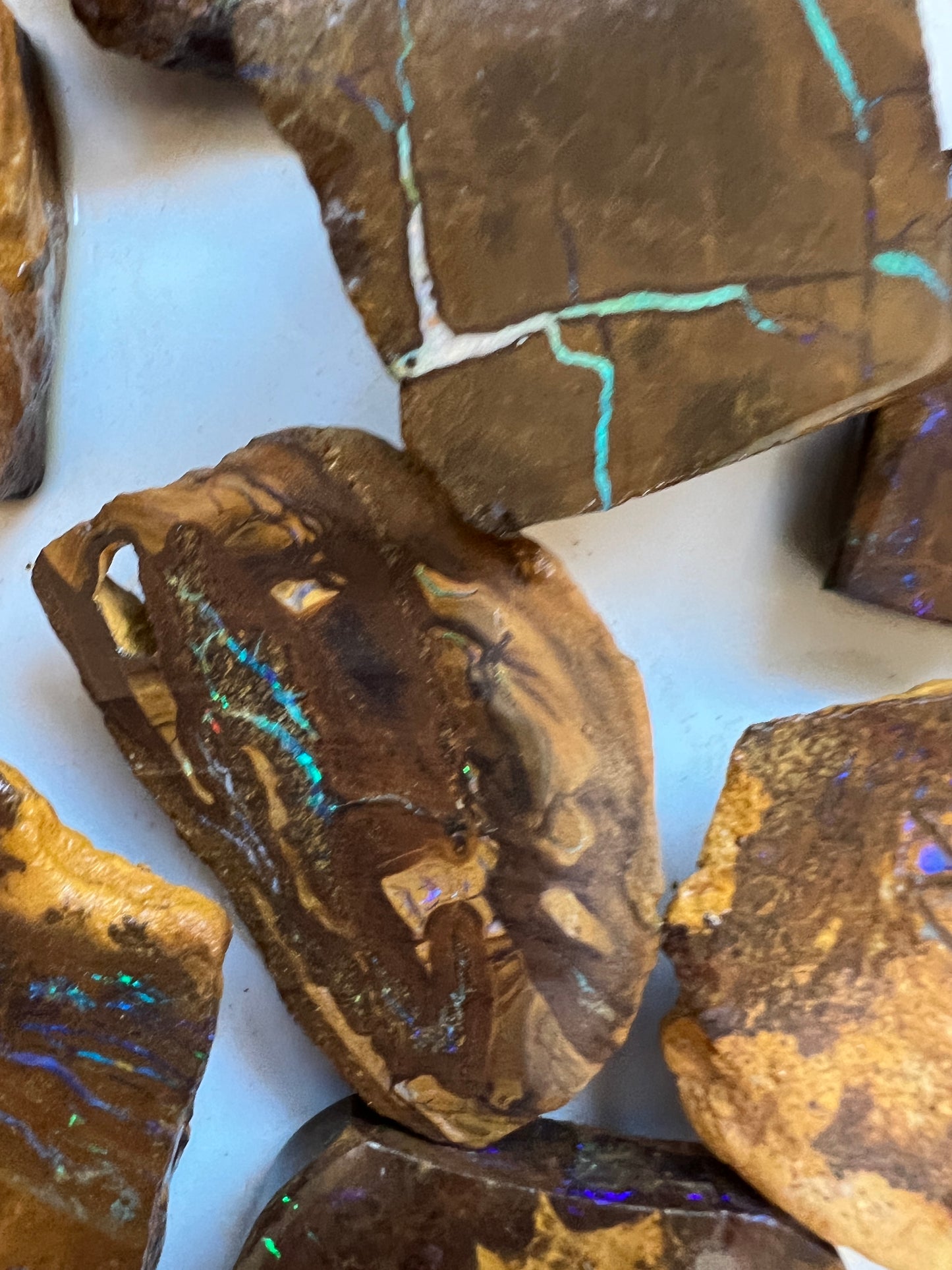 21 pieces Slabs Matrix Rough